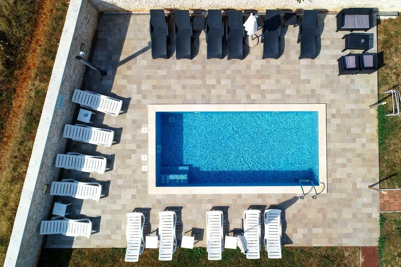 Apartments Villa Adamovic location