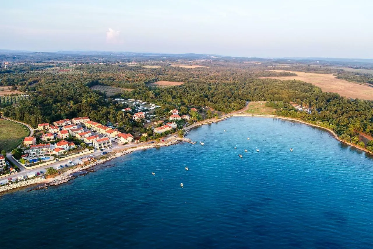 Apartments Villa Adamovic Umag Guest house